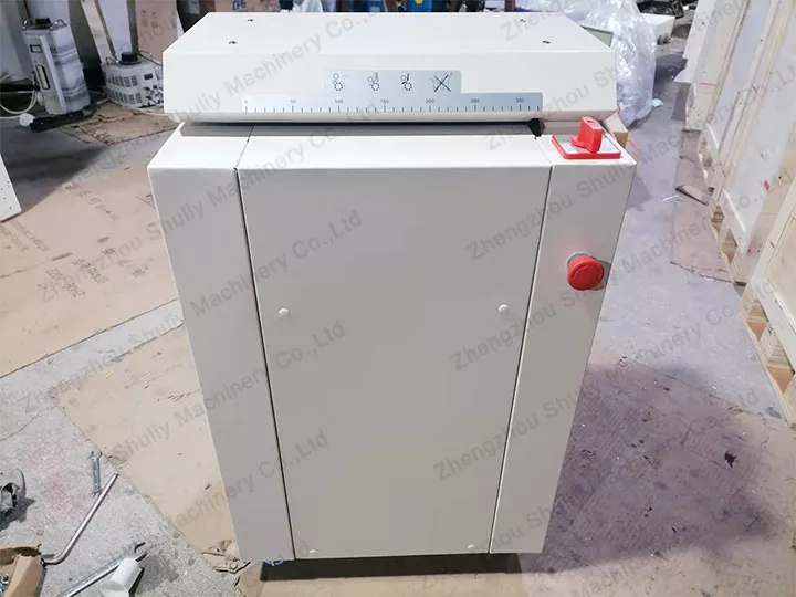 Paper and cardboard shredder  